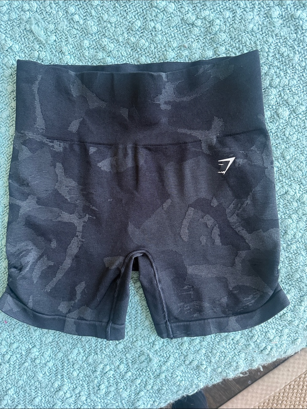Gymshark Black Camo High-Waist Bike Shorts small